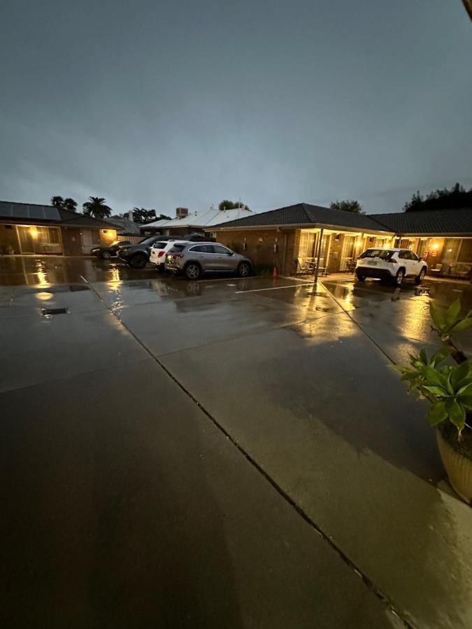 Pevensey Motor Lodge Echuca Exterior foto